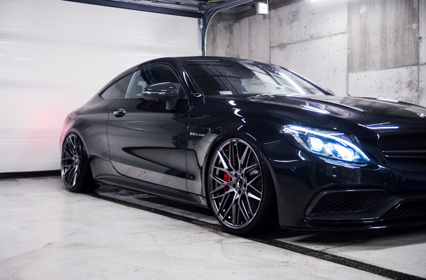 JR Wheels JR28 18x7,5 ET20 4x108 Hyper Black - Wheelsup