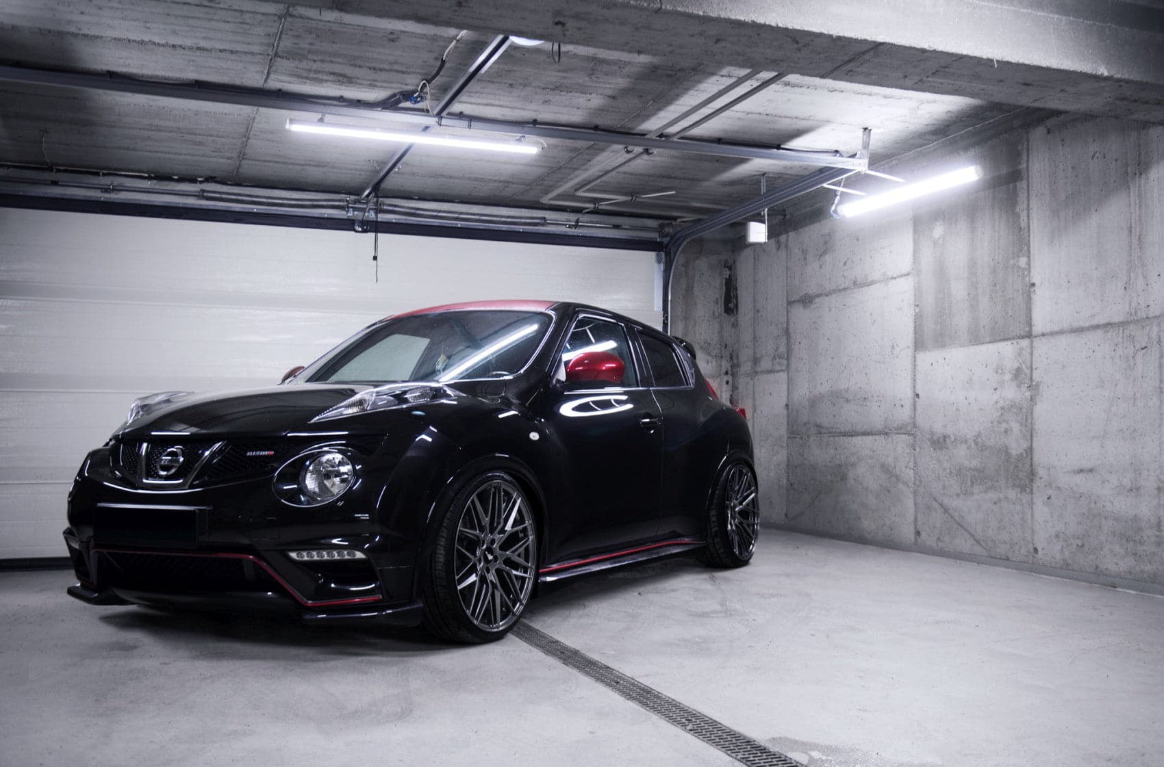 JR Wheels JR28 18x7,5 ET20 4x108 Hyper Black - Wheelsup