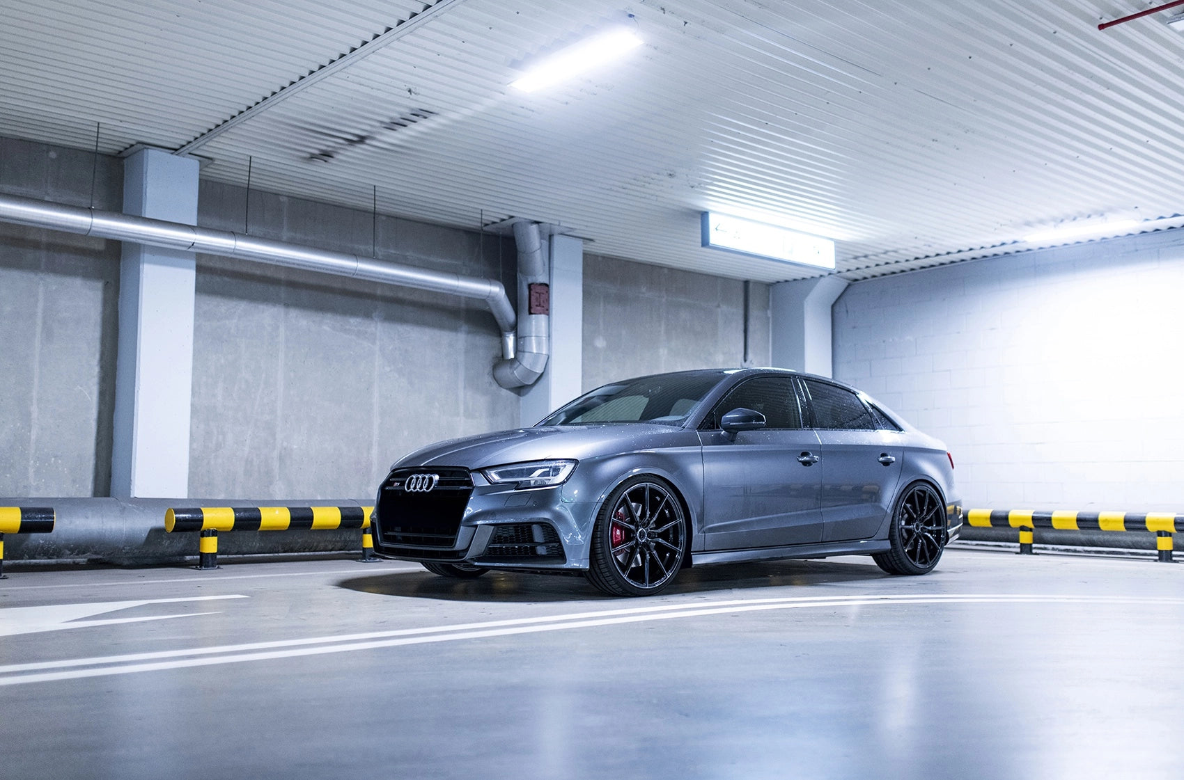 Alu kola Audi A3 S3 RS3 Concaver CVR4 Double Tinted Black 32 11292