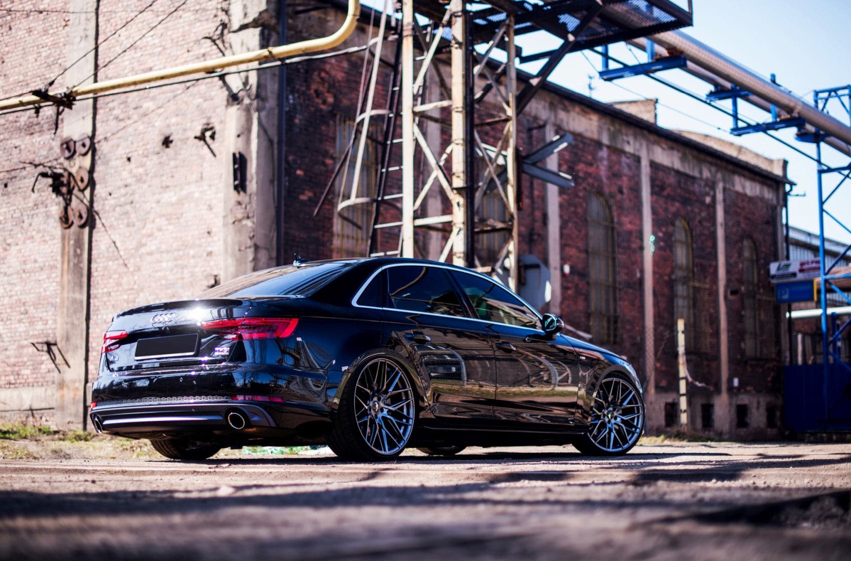 JR Wheels JR28 18x7,5 ET20 4x108 Hyper Black - Wheelsup.sk