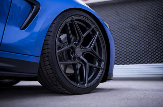 Alu kola BMW 4 Series M4 Concaver CVR2 Carbon Graphite 37 3425 12