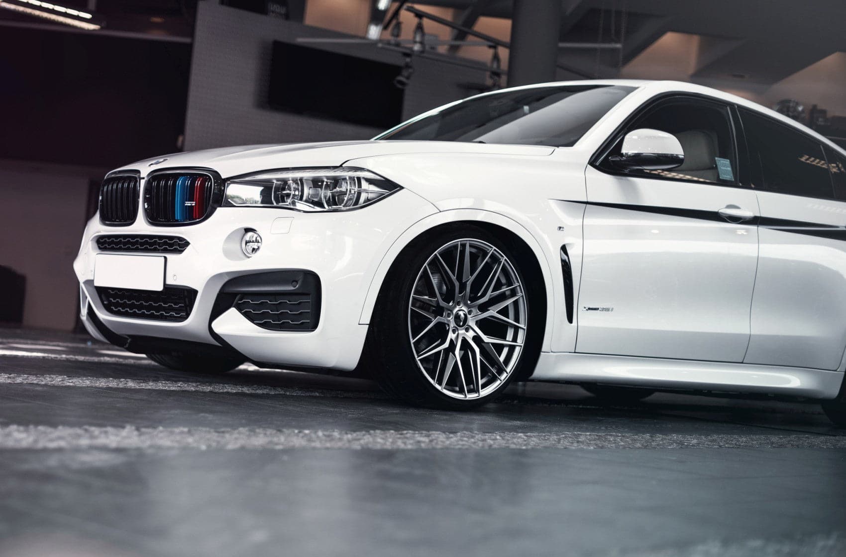 JR Wheels JR28 17x8 ET35 5x100 Hyper Black - Wheelsup.sk