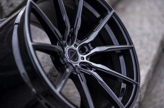 Alu kola Concaver CVR4 Double Tinted Black 126 11204 2