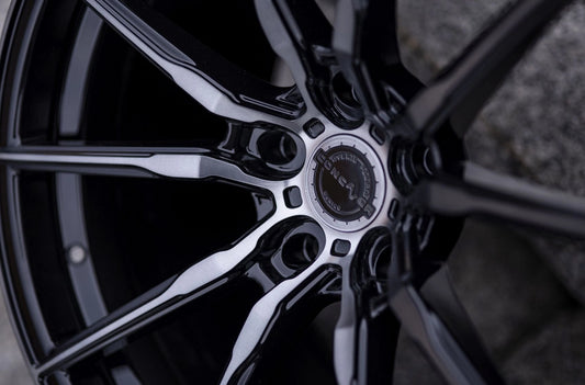 Alu kola Concaver CVR4 Double Tinted Black 126 15591 10