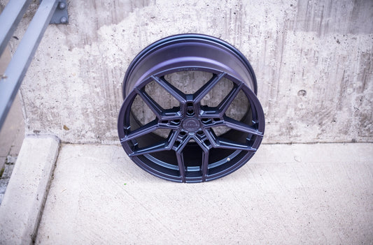 Alu kola Concaver CVR5 Matt Blue Purple Chameleon 925 9139 7
