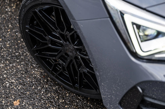 Cupra Leon Concaver CVR6 Platinum Black 1275 5054.webp 7