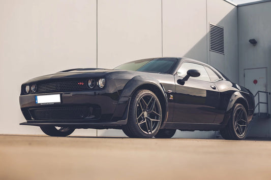 Dodge Challenger Concaver CVR2 Carbon Graphite 415 15370.webp 5