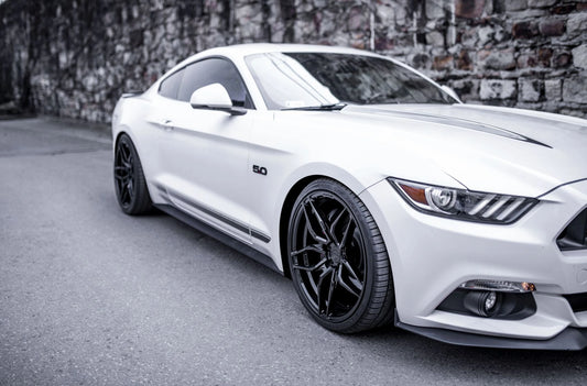 Ford Mustang Concaver CVR3 Platinum Black 168 12806.webp 2