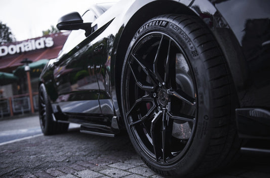 Ford Mustang Concaver CVR3 Platinum Black 374 8221.webp 2