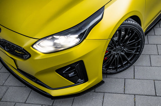 Kia Proceed Concaver CVR7 Platinum Black 1220 16125.webp 9