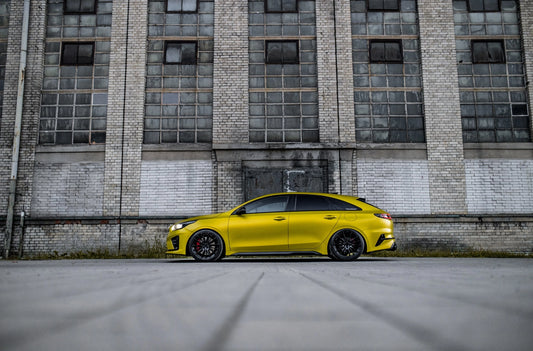 Kia Proceed Concaver CVR7 Platinum Black 1220 8484.webp 7