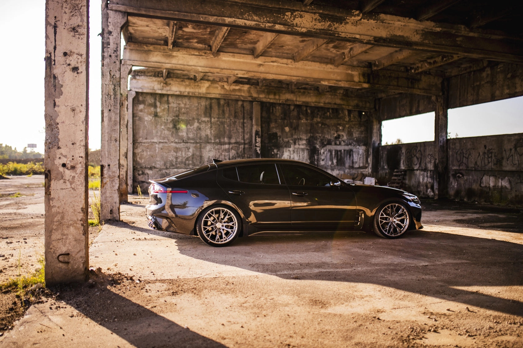 Kia Stinger Concaver CVR1 Brushed Titanium 664 2554.webp