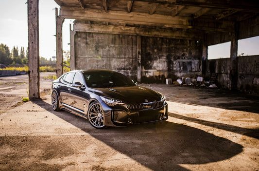Kia Stinger Concaver CVR1 Brushed Titanium 664 6883.webp 3