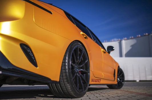 Kia Stinger Concaver CVR4 Double Tinted Black 399 2801.webp 15
