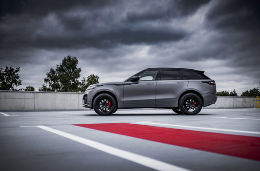 Land Rover Range Rover Velar Concaver CVR3 Platinum Black 738 37.webp 10