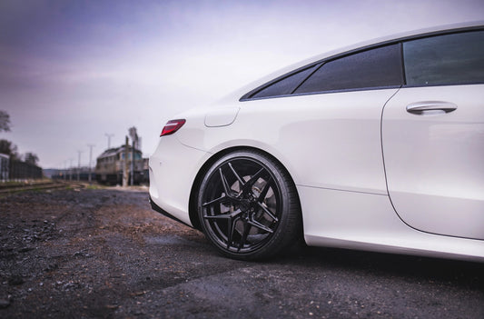 Mercedes Benz E Class E63 Concaver CVR2 Platinum Black 865 102.webp 2