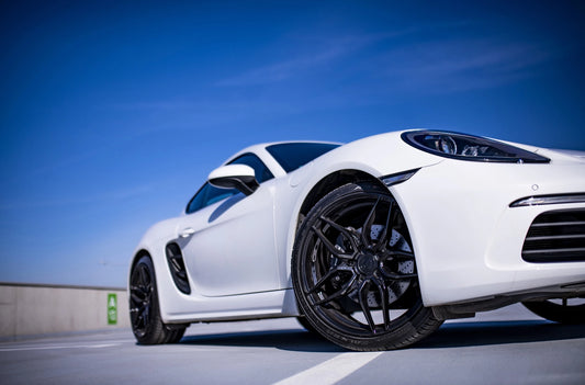 Porsche 718 Concaver CVR3 Platinum Black 821 10856.webp 10