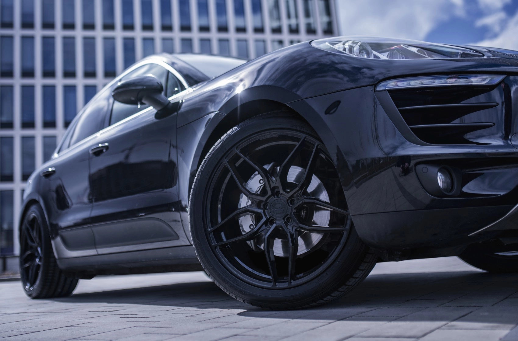 Porsche Macan Concaver CVR3 Platinum Black 486 12479.webp