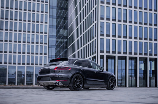 Porsche Macan Concaver CVR3 Platinum Black 486 15718.webp 6