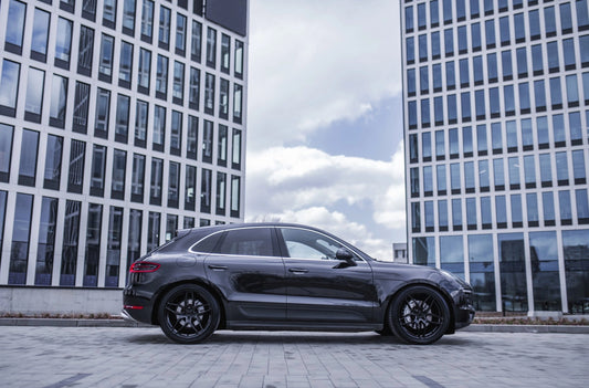 Porsche Macan Concaver CVR3 Platinum Black 486 36.webp 8