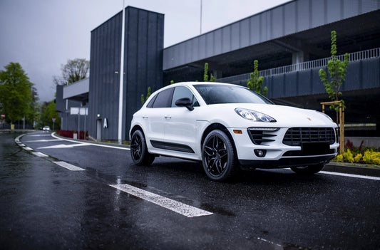 Porsche Macan Concaver CVR3 Platinum Black 556 6478.webp 12
