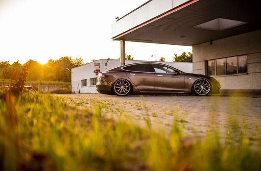 Tesla Model S Concaver CVR1 Brushed Titanium 636 6419.webp 3