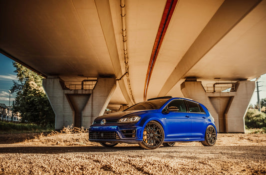 Volkswagen Golf R GTI Concaver CVR1 Carbon Graphite 350 470.webp 4
