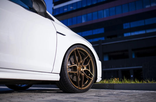Volkswagen Golf R GTI Concaver CVR3 Brushed Bronze 162 1372.webp 1