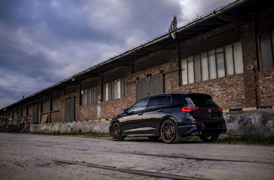 Volkswagen Golf R GTI Concaver CVR3 Brushed Bronze 546 5347.webp 4