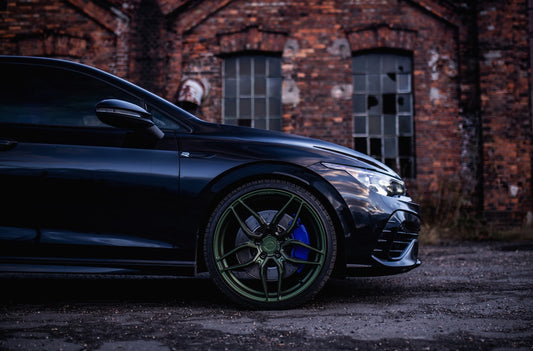 Volkswagen Golf R GTI Concaver CVR3 Matt Bronze Green Chameleon 1073 982.webp 6
