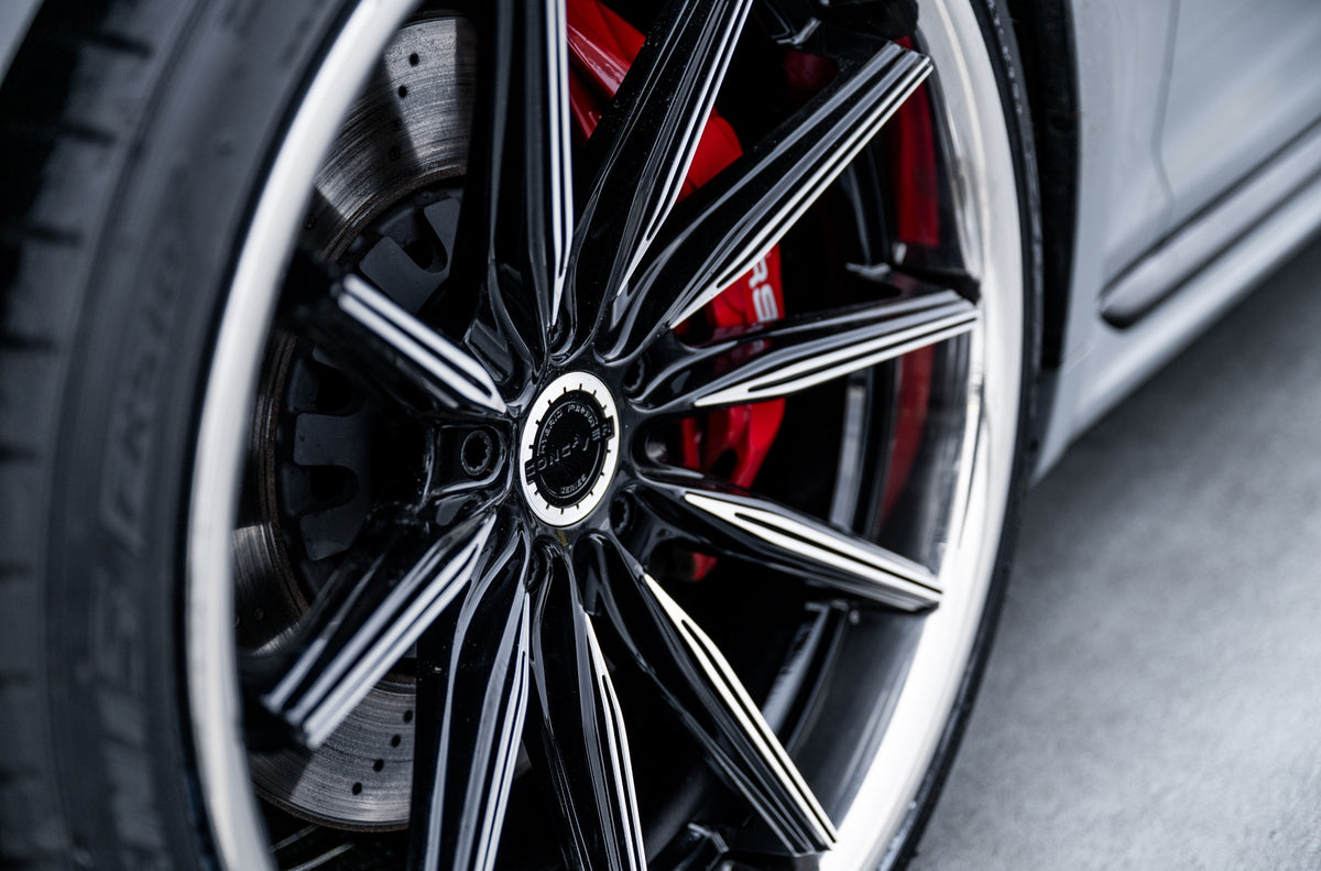 Alu kola Audi A5 / S5 / RS5 Concaver CVR8 Black Diamond Cut