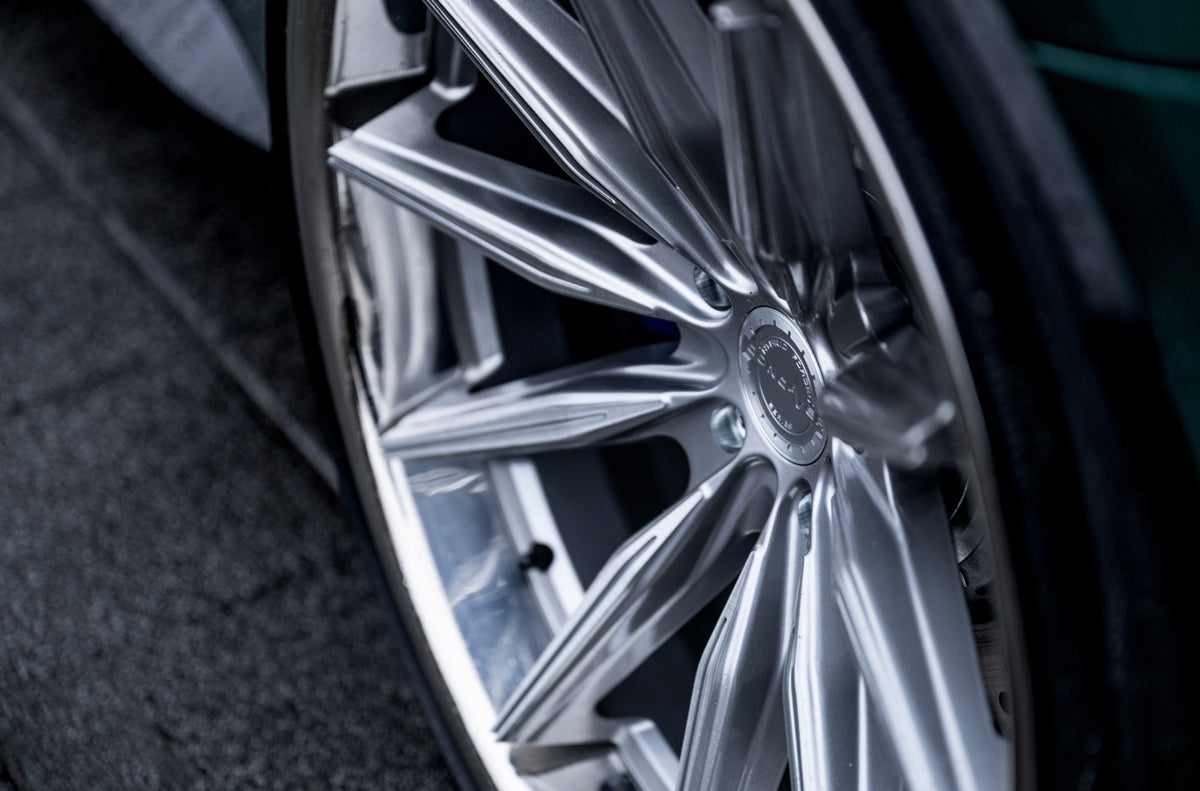 Alu kola BMW 3 Series / M3 Concaver CVR8 Brushed Titanium
