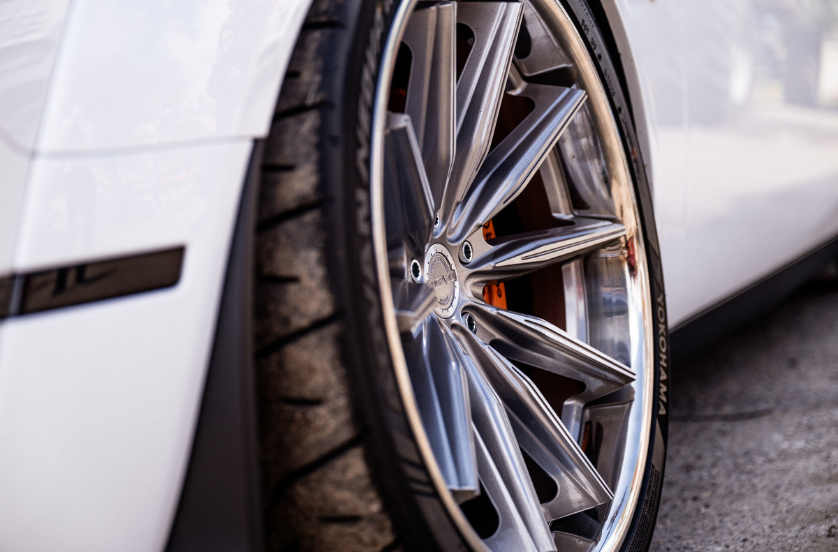 Alu kola Dodge Challenger Concaver CVR8 Brushed Titanium