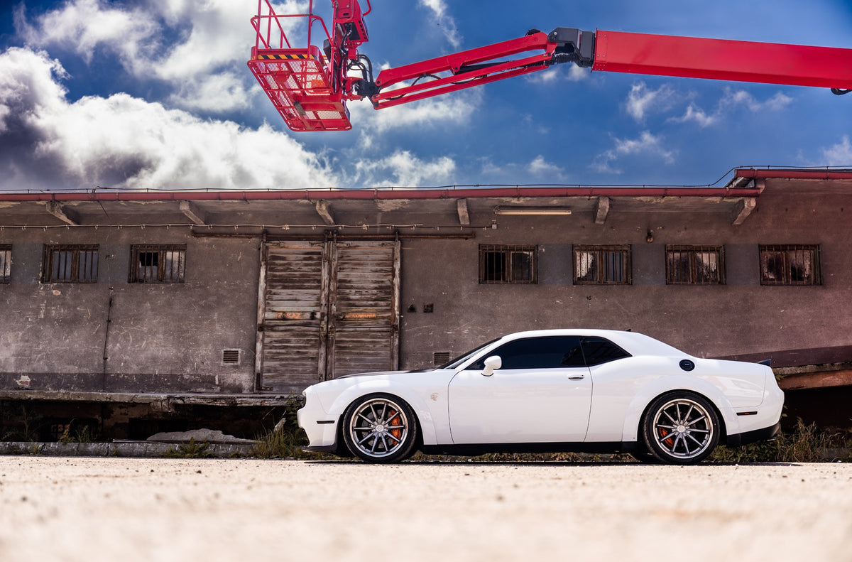 Alu kola Dodge Challenger Concaver CVR8 Brushed Titanium