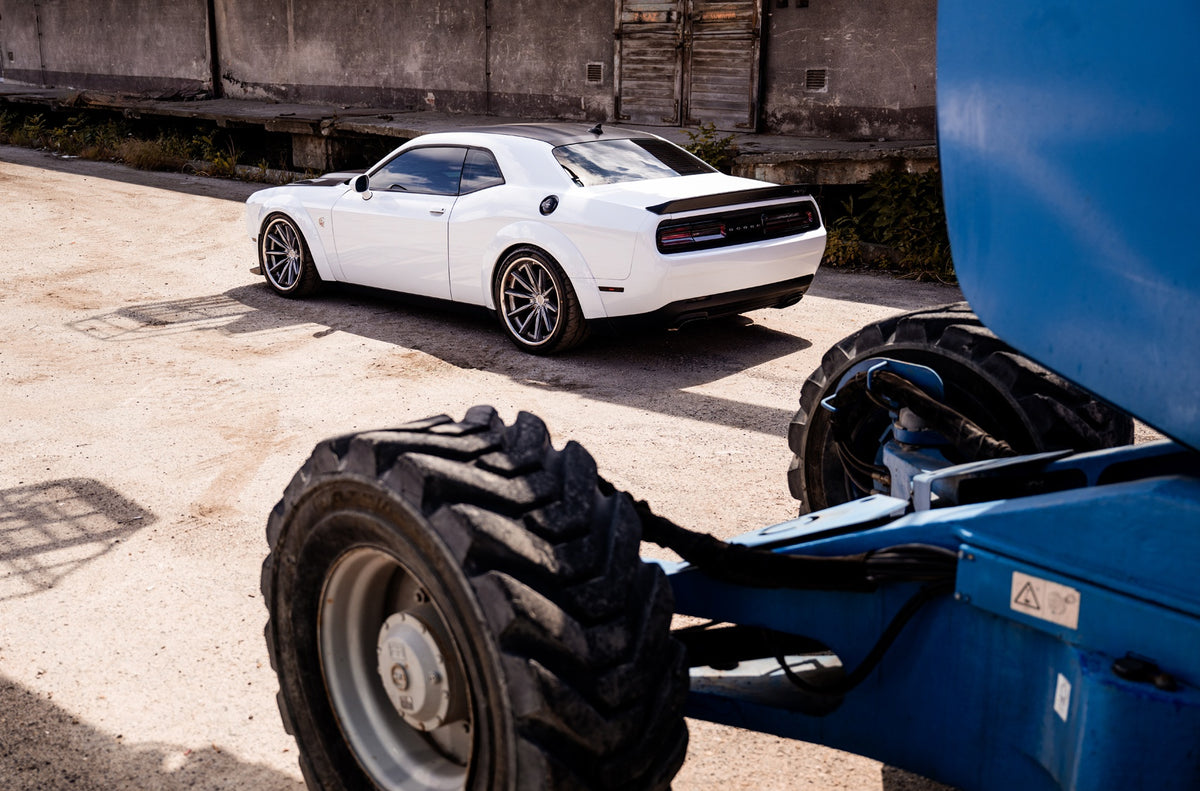 Alu kola Dodge Challenger Concaver CVR8 Brushed Titanium