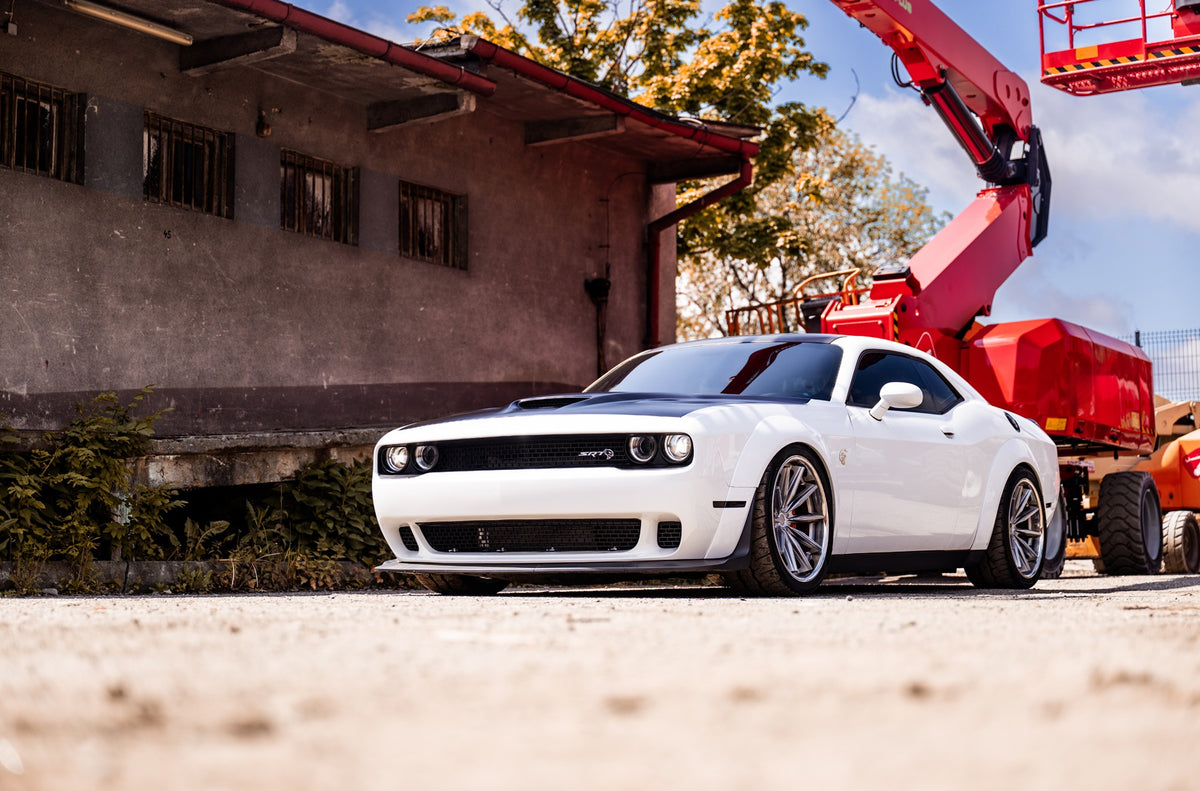 Alu kola Dodge Challenger Concaver CVR8 Brushed Titanium