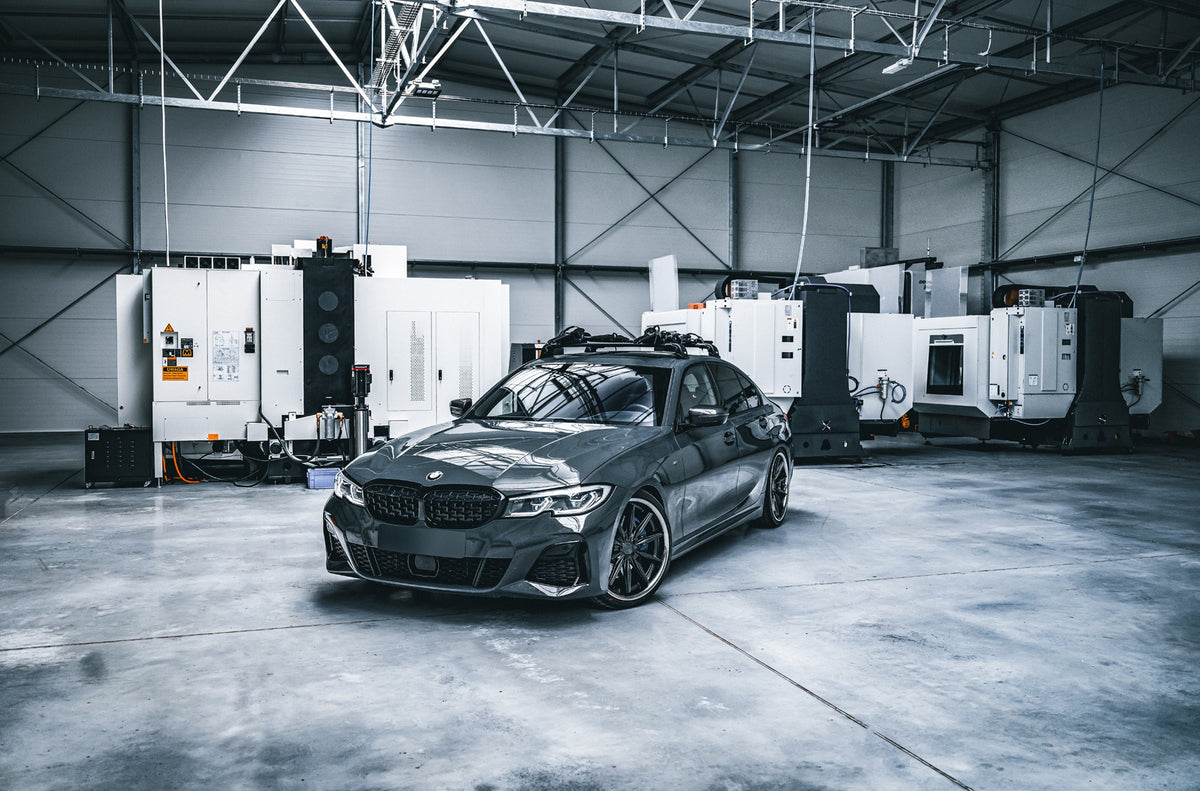 Alu kola BMW 3 Series / M3 Concaver CVR8 Carbon Graphite