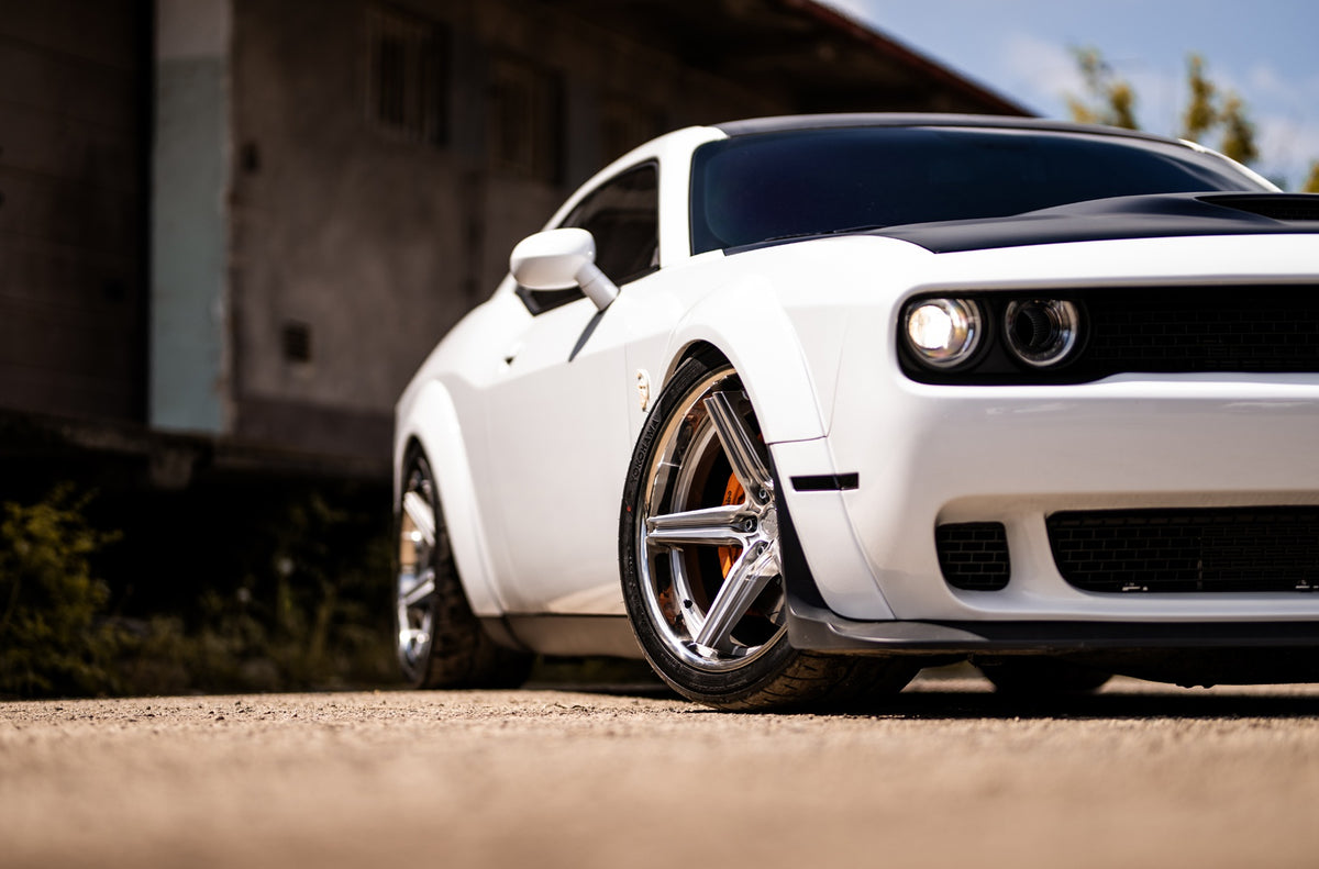 Alu kola Dodge Challenger Concaver CVR9 Brushed Titanium