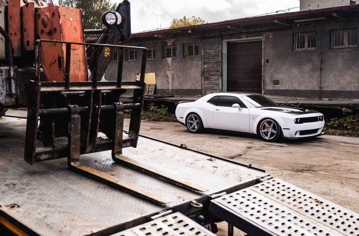 Alu kola Dodge Challenger Concaver CVR9 Brushed Titanium