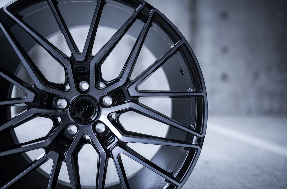 Alu kola Japan Racing JR38 Black Brushed Tinted Face