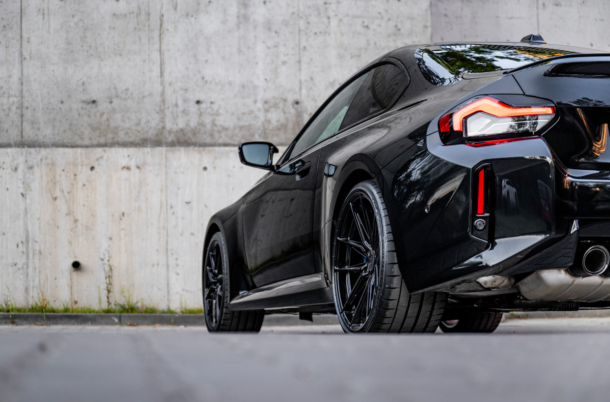 Alu kola BMW 2 Series / M2 Japan Racing JR44 Gloss Black