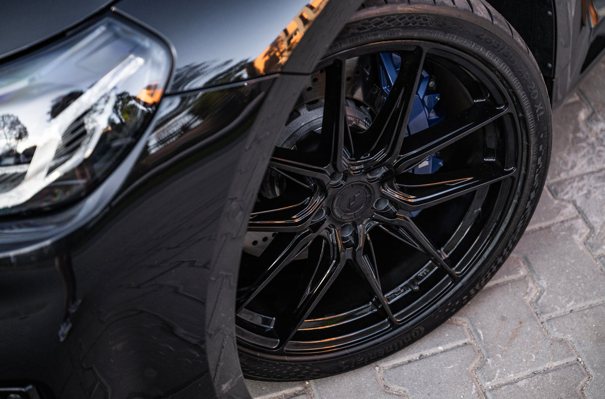 Alu kola BMW 2 Series / M2 Japan Racing JR44 Gloss Black