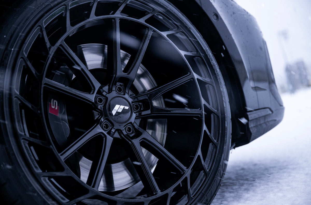 Alu kola Audi A8 / S8 / RS8 Japan Racing JR45 Gloss Black