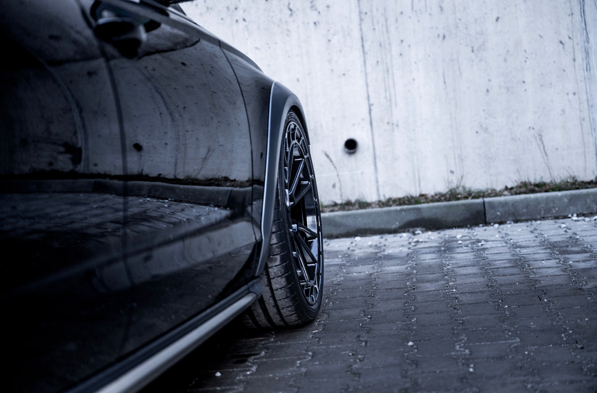 Alu kola Audi A6 / S6 / RS6 Japan Racing JR45 Gloss Black