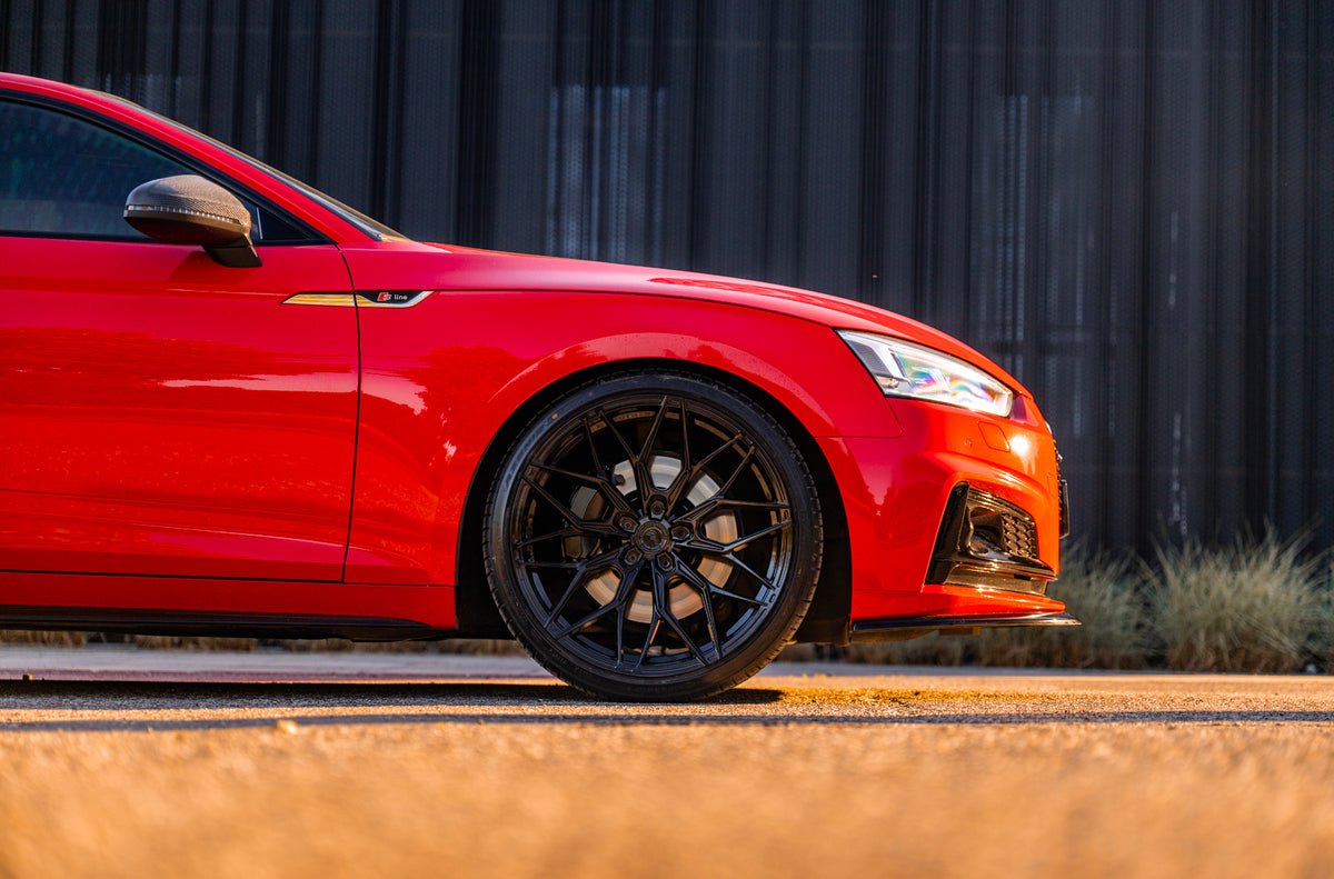 Alu kola Audi A5 / S5 / RS5 Japan Racing JR46 Gloss Black