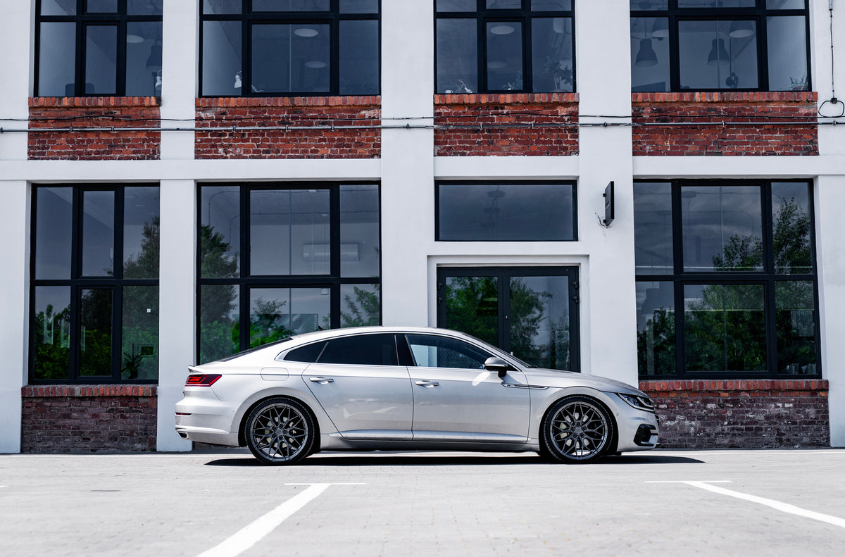 Alu kola Volkswagen Arteon Japan Racing JR46 Hyper Gray