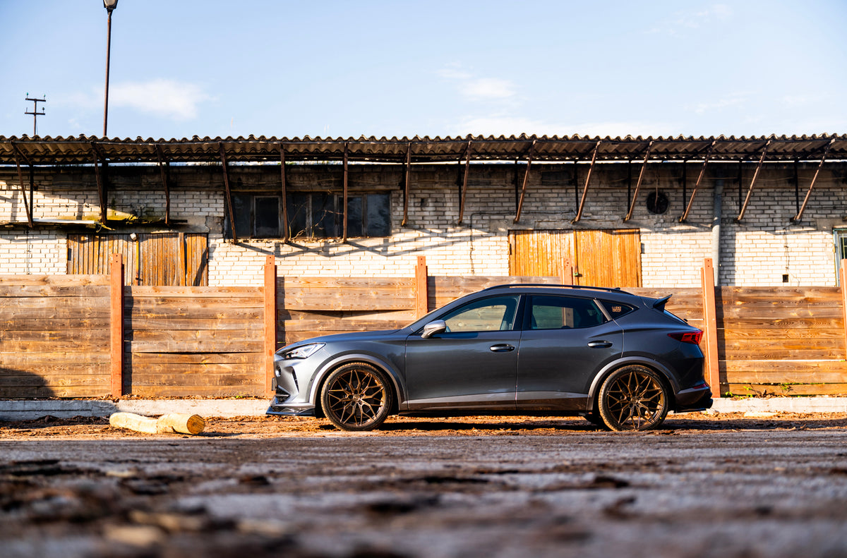 Alu kola Cupra Formentor Japan Racing JR46 Platinum Bronze