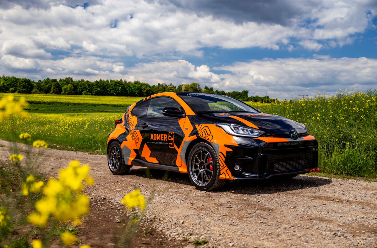 Alu kola Toyota Yaris Japan Racing JR5 Hyper Black
