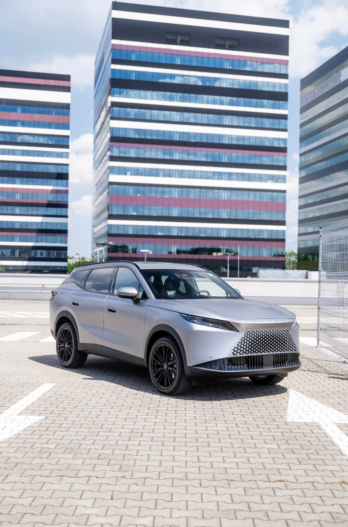 Alu kola Omoda 7 Japan Racing JR52 Gloss Black