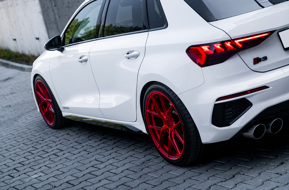 Alu kola Audi A3 / S3 / RS3 Japan Racing SL01 Gloss Candy Apple Red
